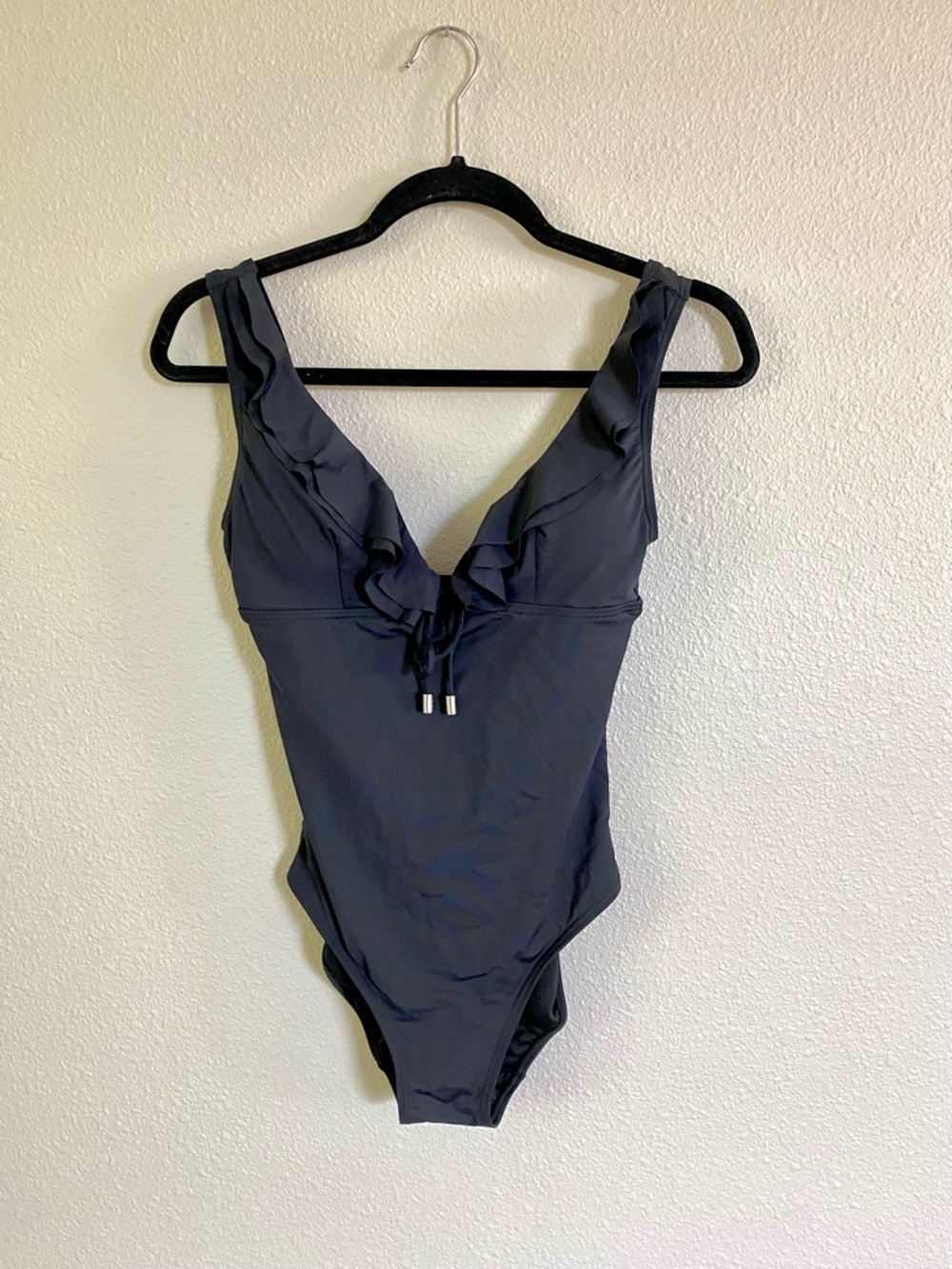NWOT Ruffle V-Neck One-Piece Black Swimsuit